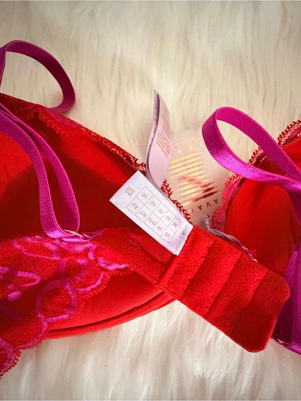 🆕 Savage X Fenty Red Ribbon Lace Push-up Bra - Size: 36D - Picture 5 of 7